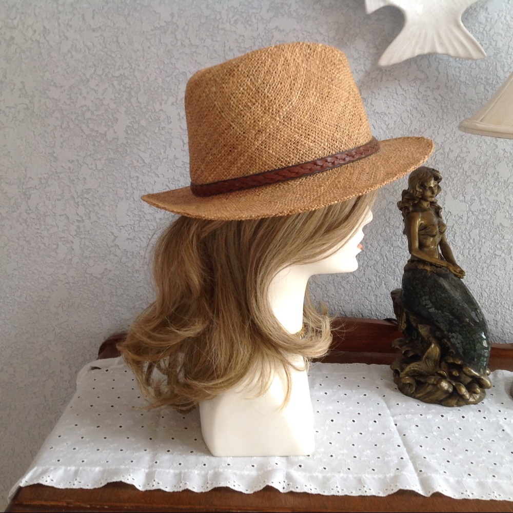 Hat - Picture 3 of 7